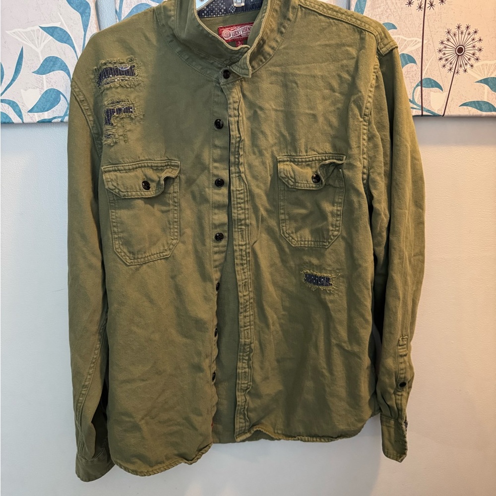 Men's Lucky Legend Army Green Distressed long sleeve shirt Sz L **PRCE REDUCED**